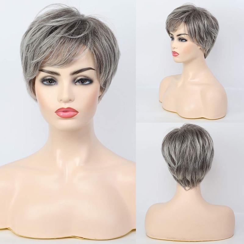 Parrucche sintetiche grigie corte per le donne Parrucca taglio pixie quotidiano con capelli naturali